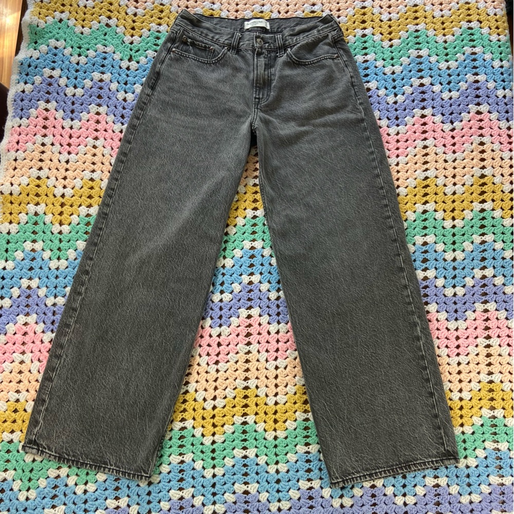 Abercrombie & Fitch 27 womens grey the ultra loose low rise baggy Relaxed Jeans